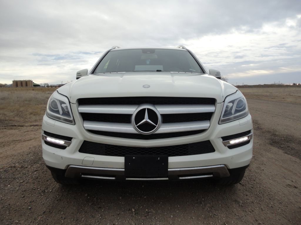 Used 2013 Mercedes-Benz GL 450 4MATIC image 3