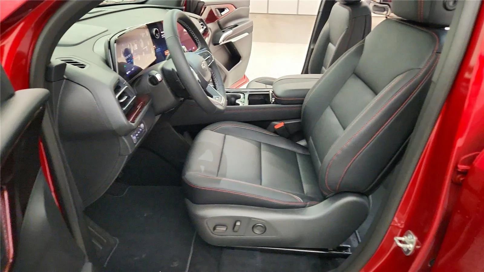 New 2026 Chevrolet Traverse Z71 w/ Driver Confidence Package AWD/4WD image 23