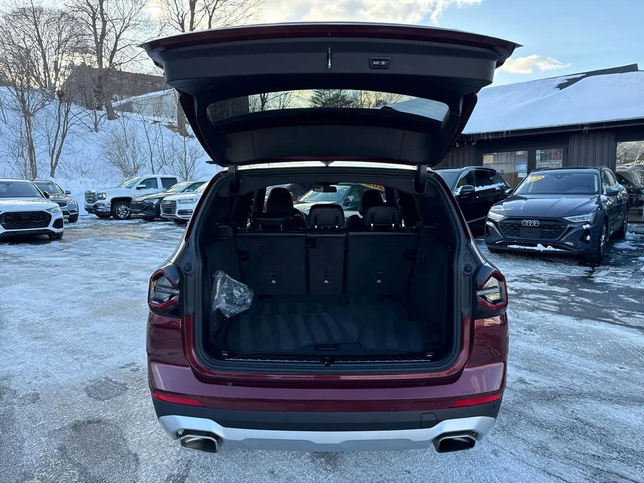 Used 2023 BMW X3 xDrive30i w/ Premium Package image 16