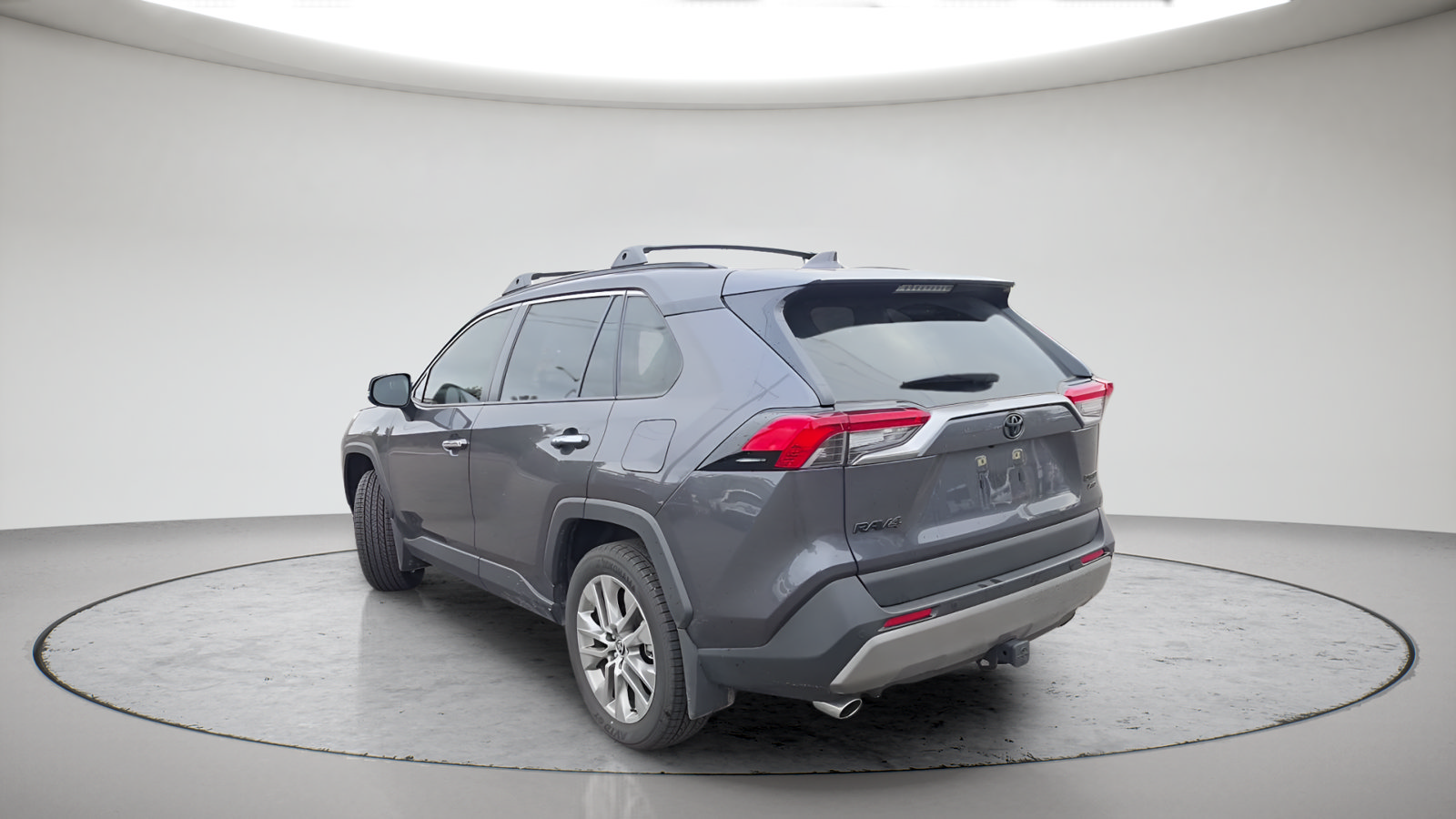 Used 2025 Toyota RAV4 Limited w/ Advanced Technology Package AWD/4WD image 9