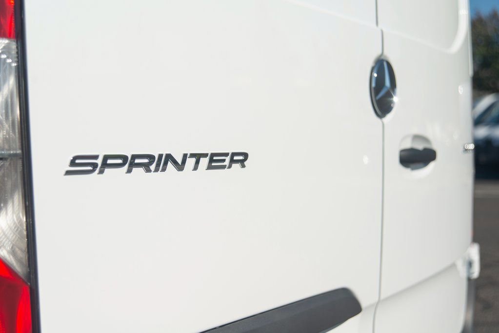 Used 2025 Mercedes-Benz Sprinter 2500 image 18