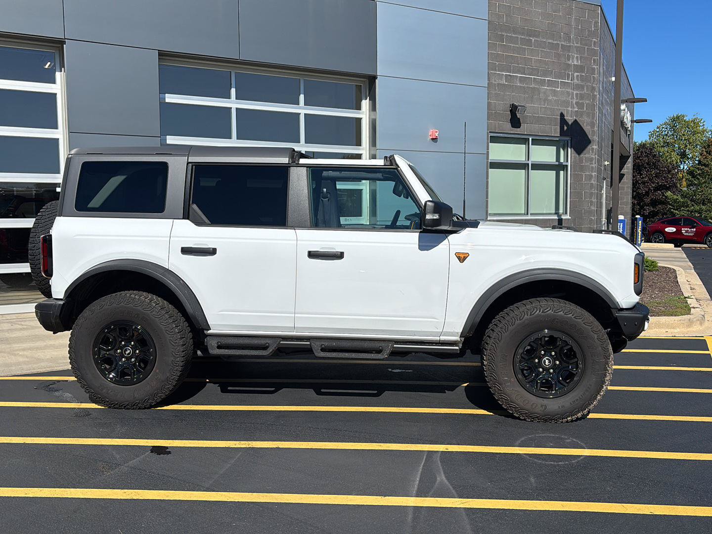 Used 2024 Ford Bronco Badlands AWD/4WD image 5