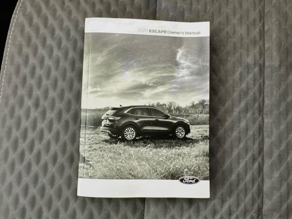 Used 2020 Ford Escape SE FWD image 39