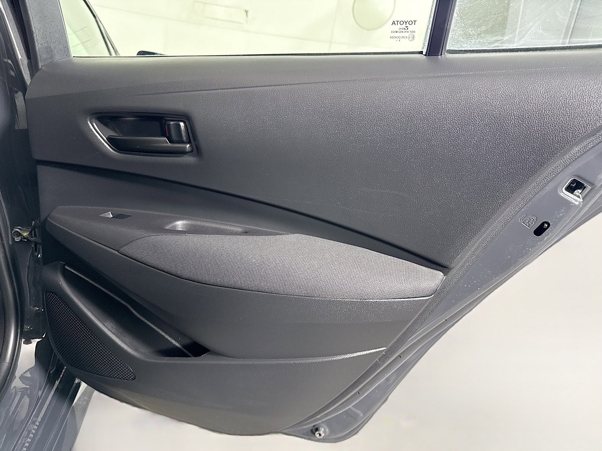 Used 2024 Toyota Corolla LE FWD image 27