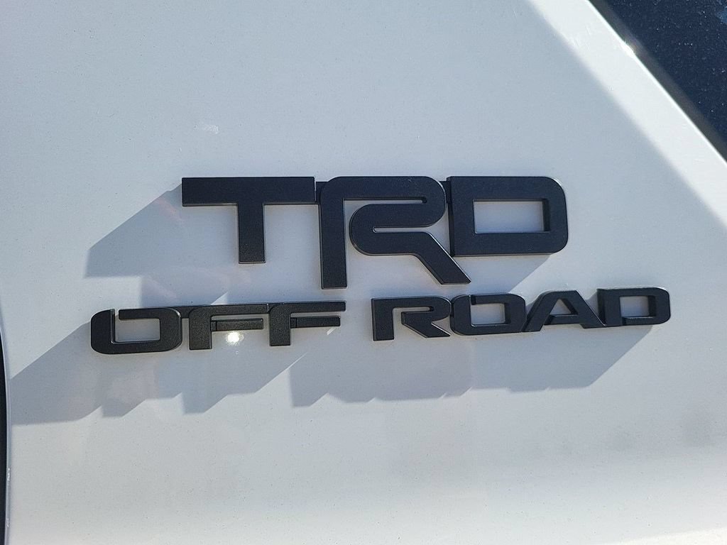 Used 2025 Toyota 4Runner TRD Off-Road Premium w/ Tow Technology Package AWD/4WD image 38