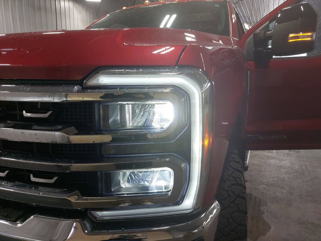 Used 2024 Ford F350 Lariat AWD/4WD image 32