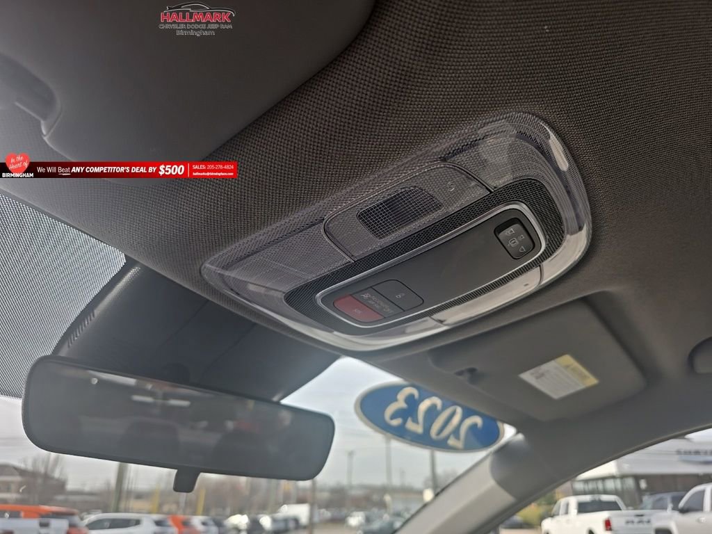 Used 2023 Hyundai Elantra SEL w/ Convenience Package image 17