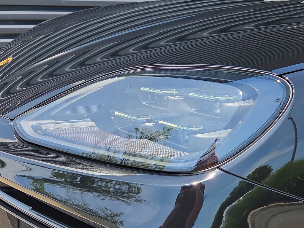 Certified 2024 Porsche Cayenne Turbo GT AWD/4WD image 24