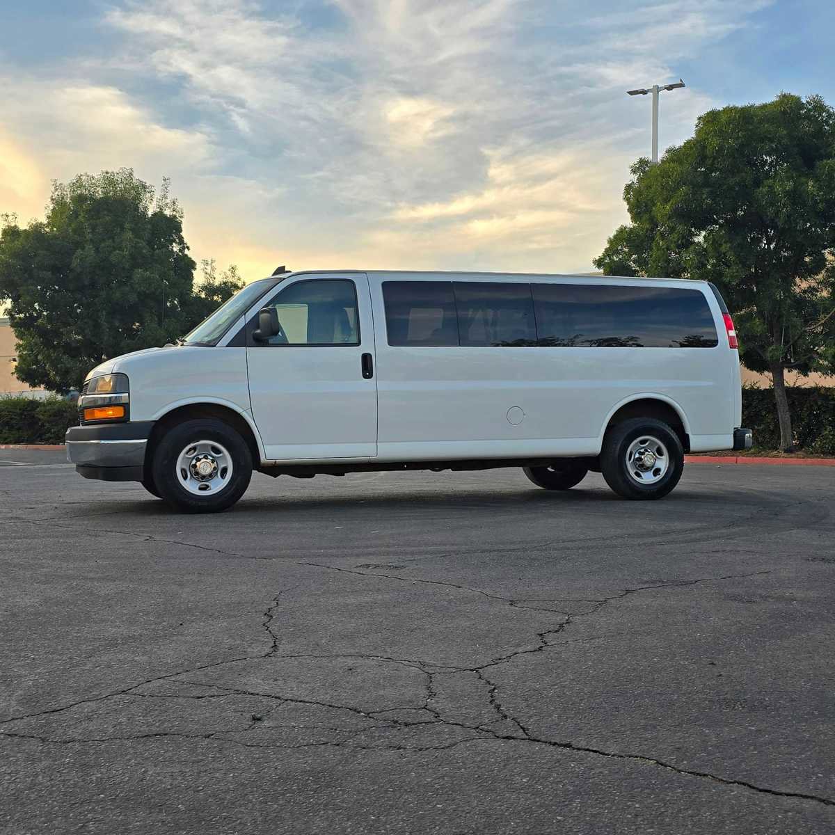 Used 2020 Chevrolet Express 3500 LT w/ LT Preferred Equipment Group image 2