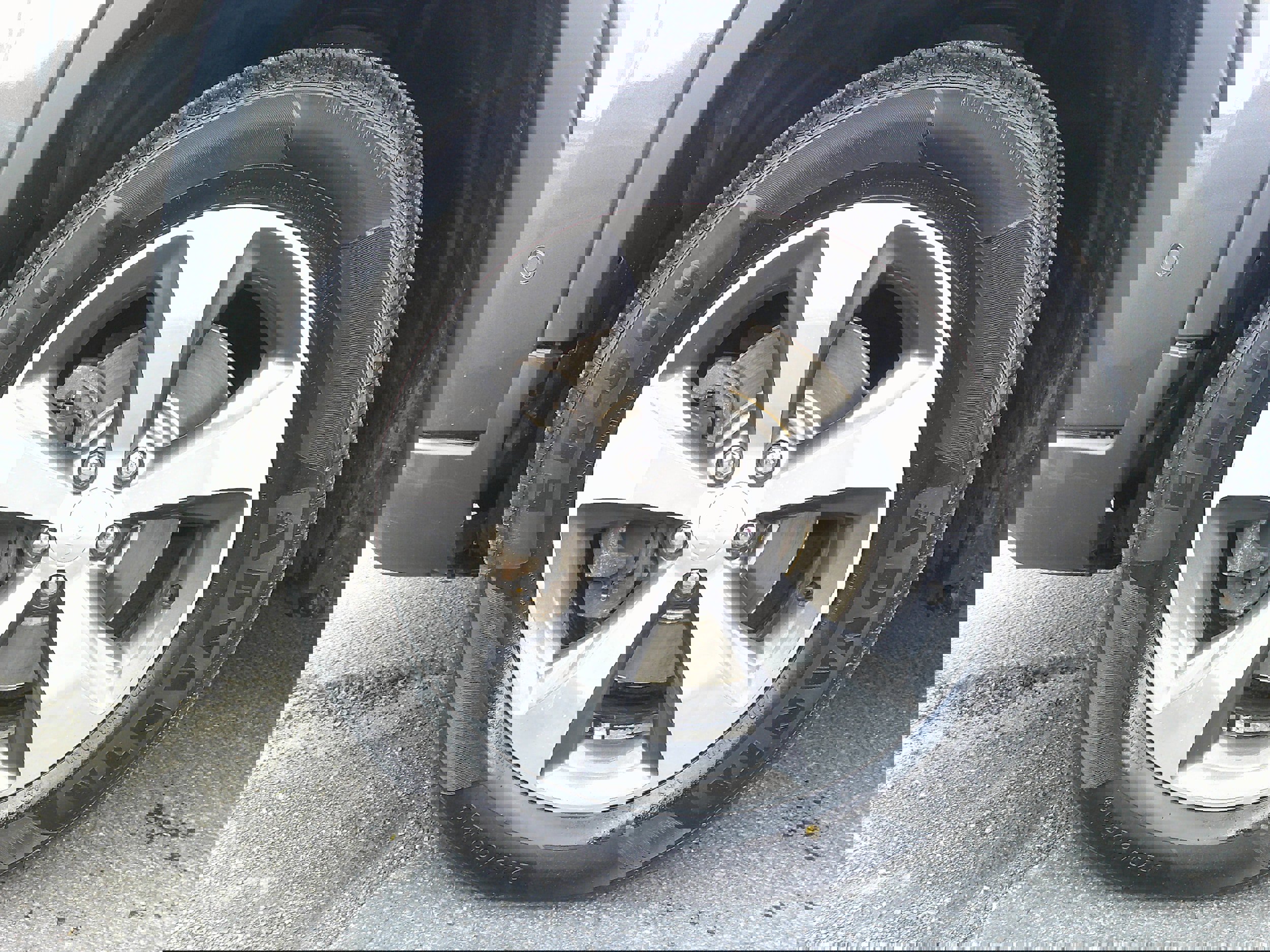 Used 2019 Jeep Cherokee Limited w/ Luxury Group image 13