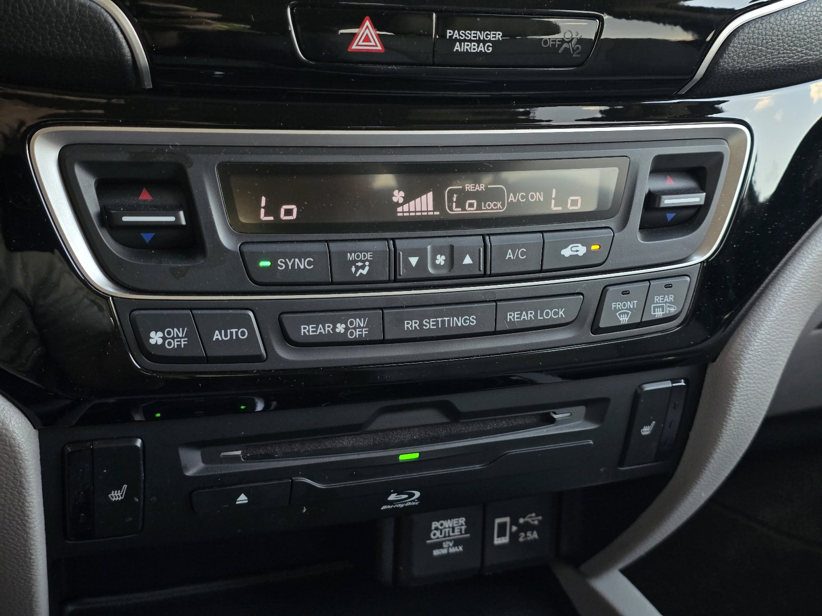 Used 2021 Honda Pilot Touring image 19