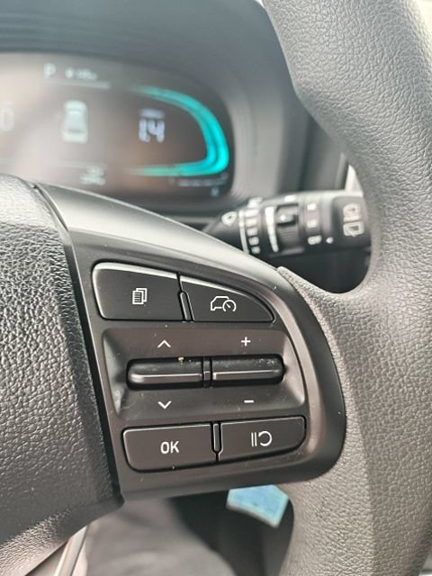 Certified 2026 Hyundai Venue SE FWD image 18