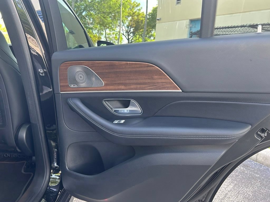 Used 2025 Mercedes-Benz GLE 350 4MATIC image 39