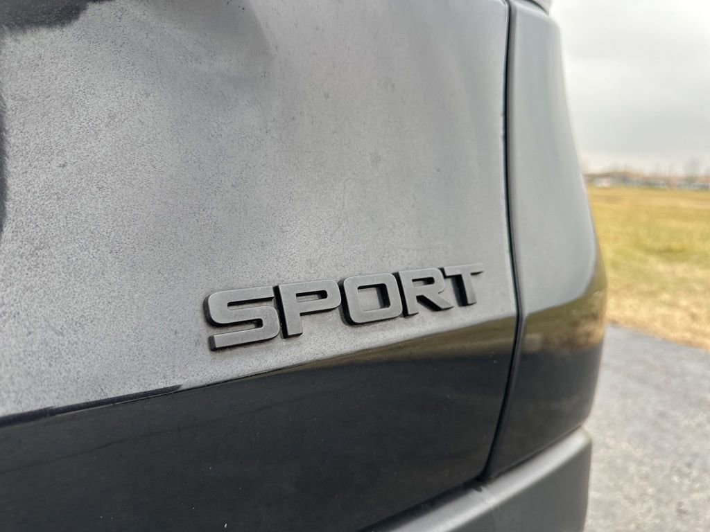 Used 2023 Honda HR-V Sport image 4