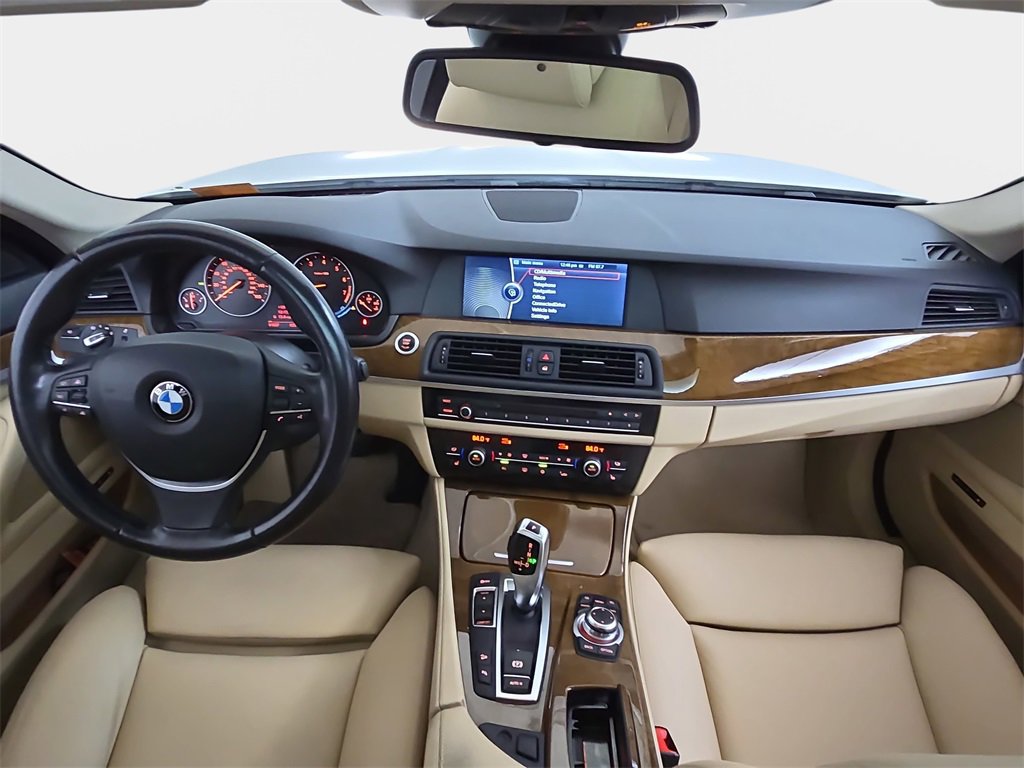 Used 2011 BMW 535i xDrive Sedan image 9