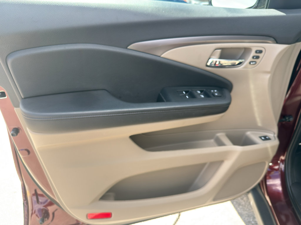 Used 2022 Honda Pilot Special Edition image 13