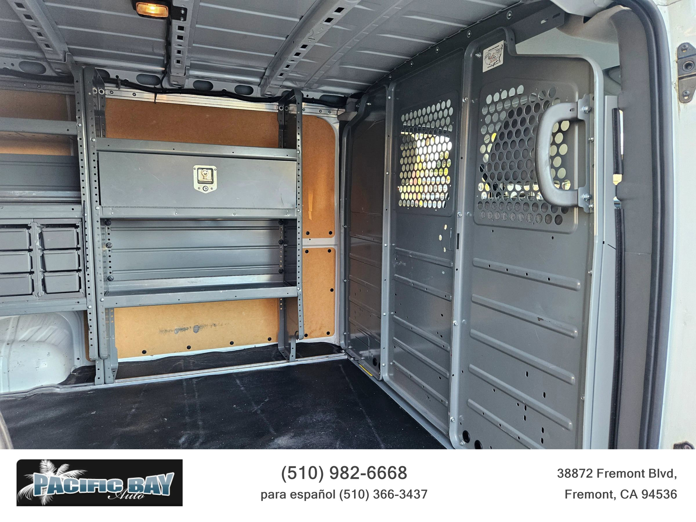 Used 2019 Nissan NV 3500 SL image 16