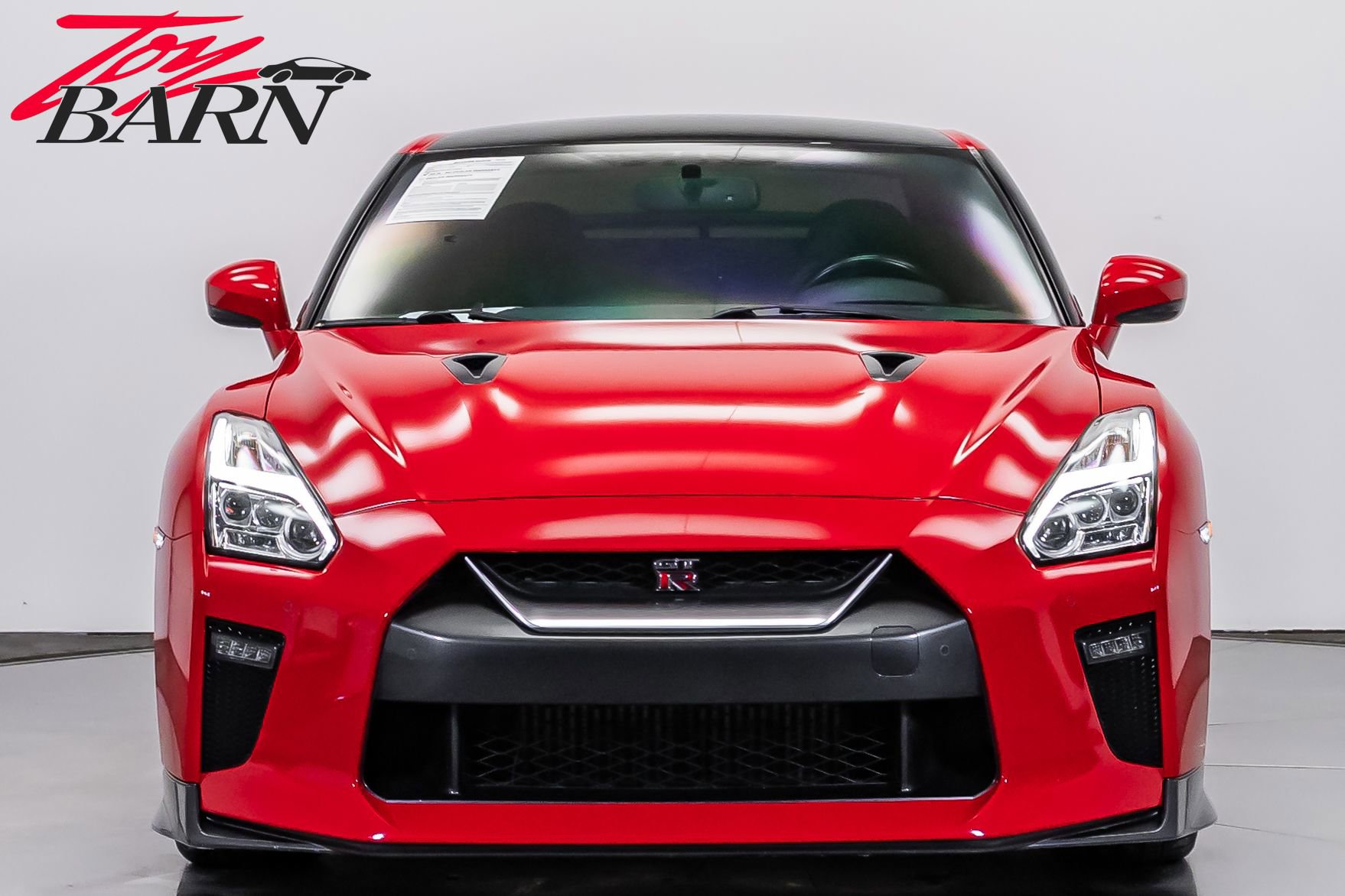 Used 2018 Nissan GT-R Premium image 8