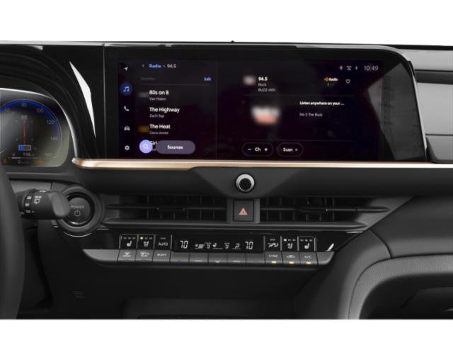 New 2025 Toyota Crown Signia image 12