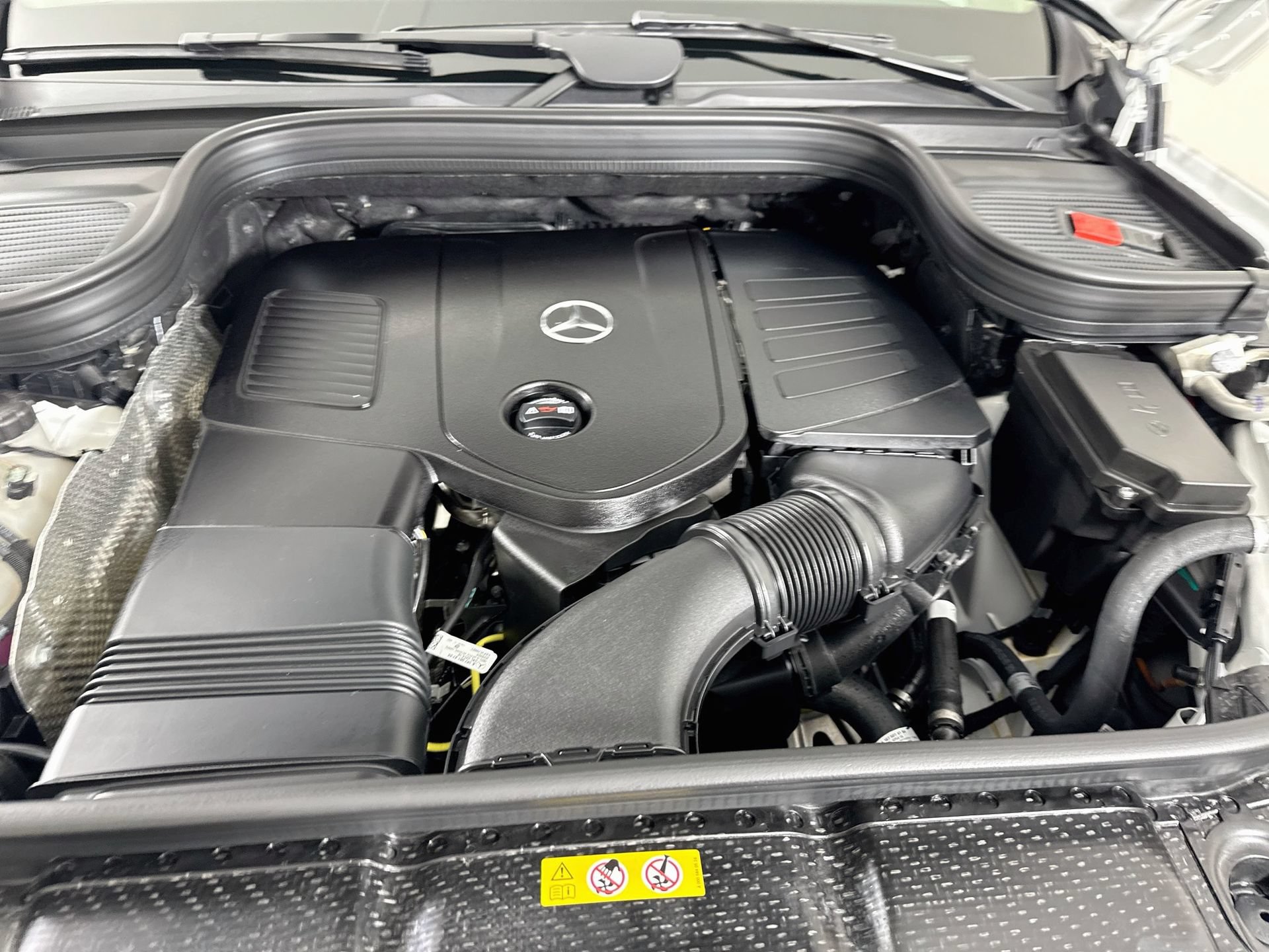 New 2026 Mercedes-Benz GLE 450e 4MATIC image 32