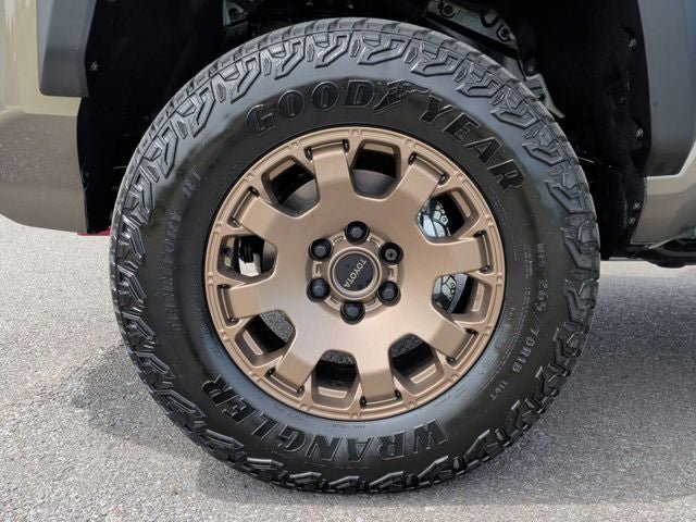 New 2026 Toyota Tacoma 4x4 Double Cab Hybrid image 9