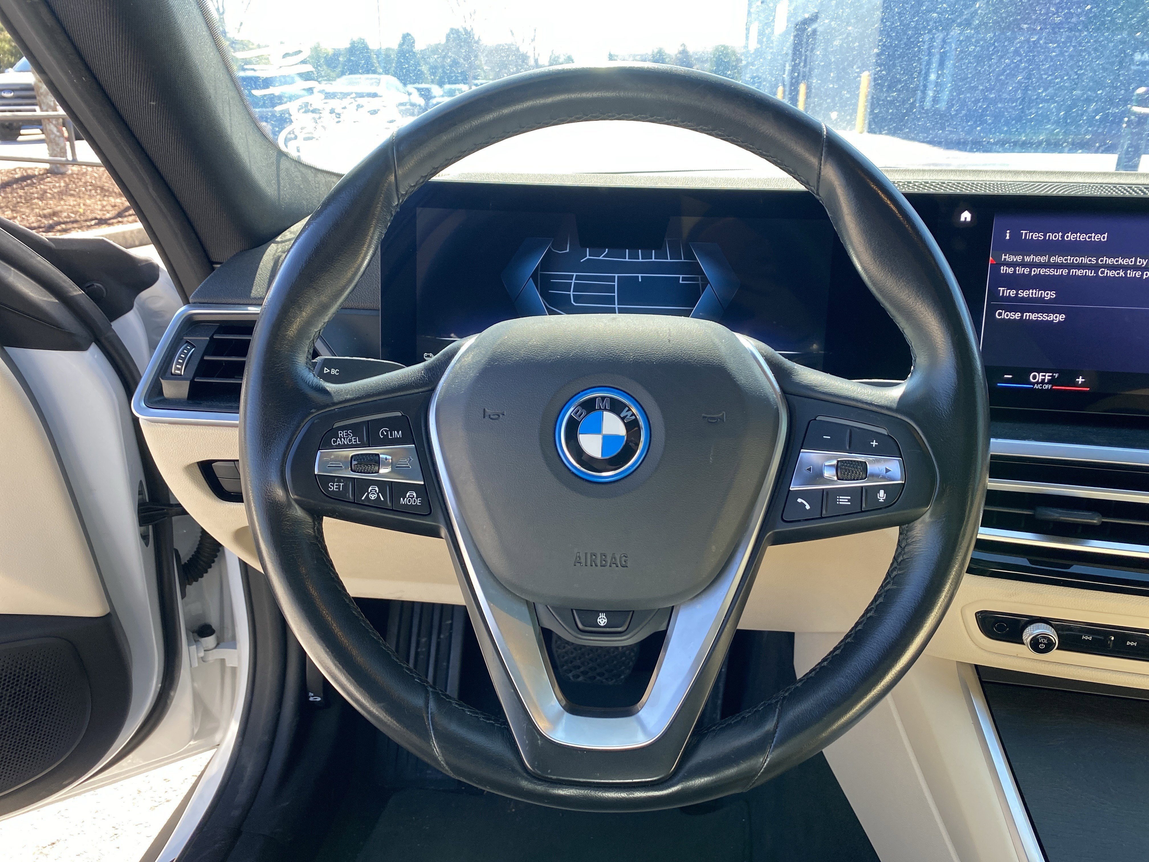 Used 2023 BMW i4 eDrive35 image 10