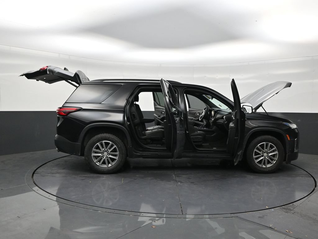 Used 2023 Chevrolet Traverse LT FWD image 28