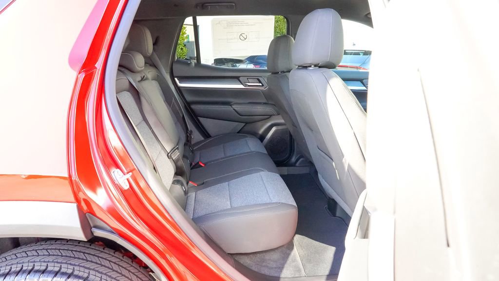 Used 2025 GMC Terrain Elevation image 16