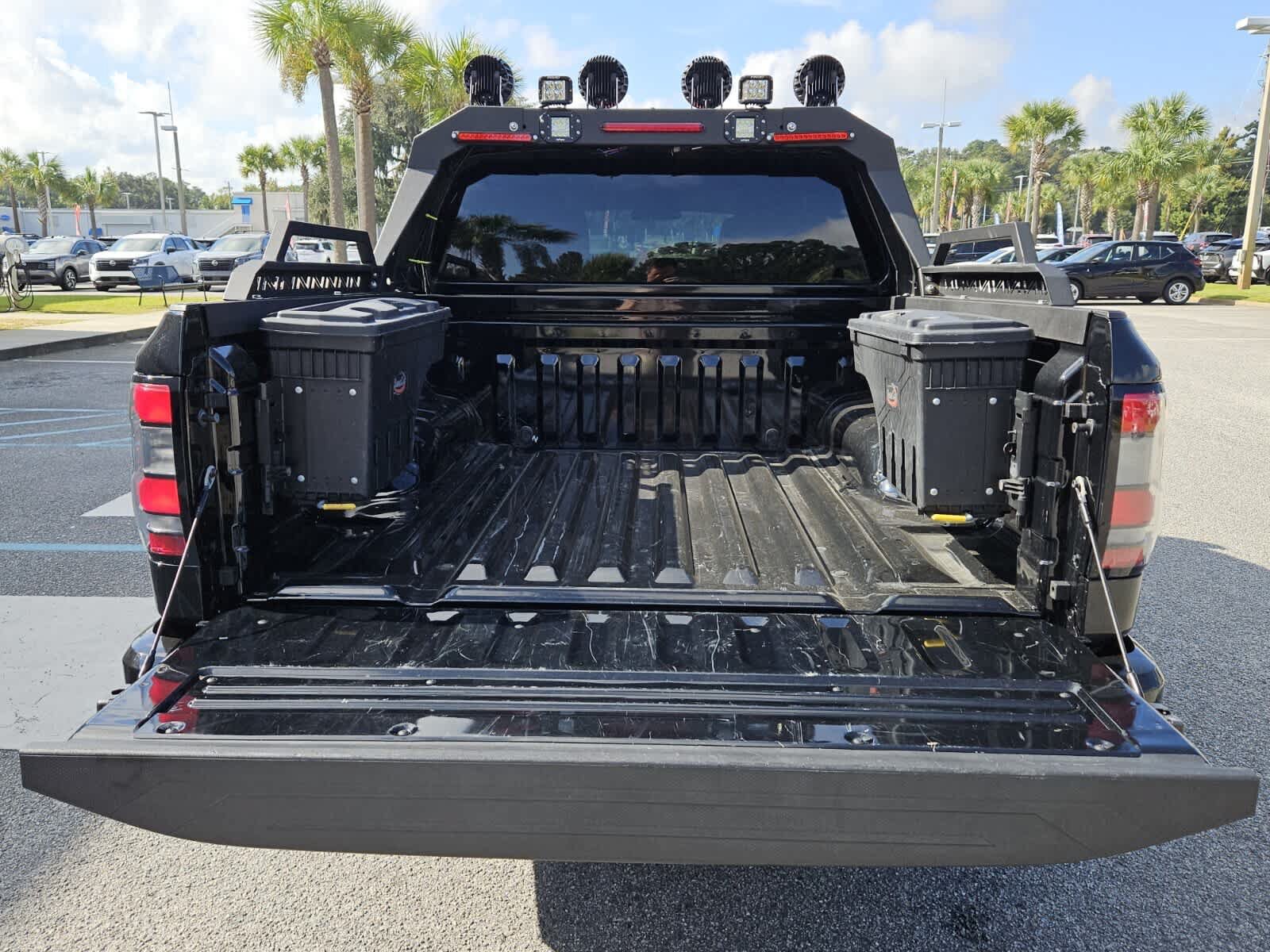 Used 2025 Nissan Frontier SV AWD/4WD image 6