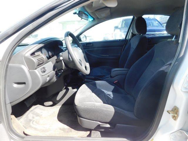 Used 2005 Dodge Stratus SXT image 10