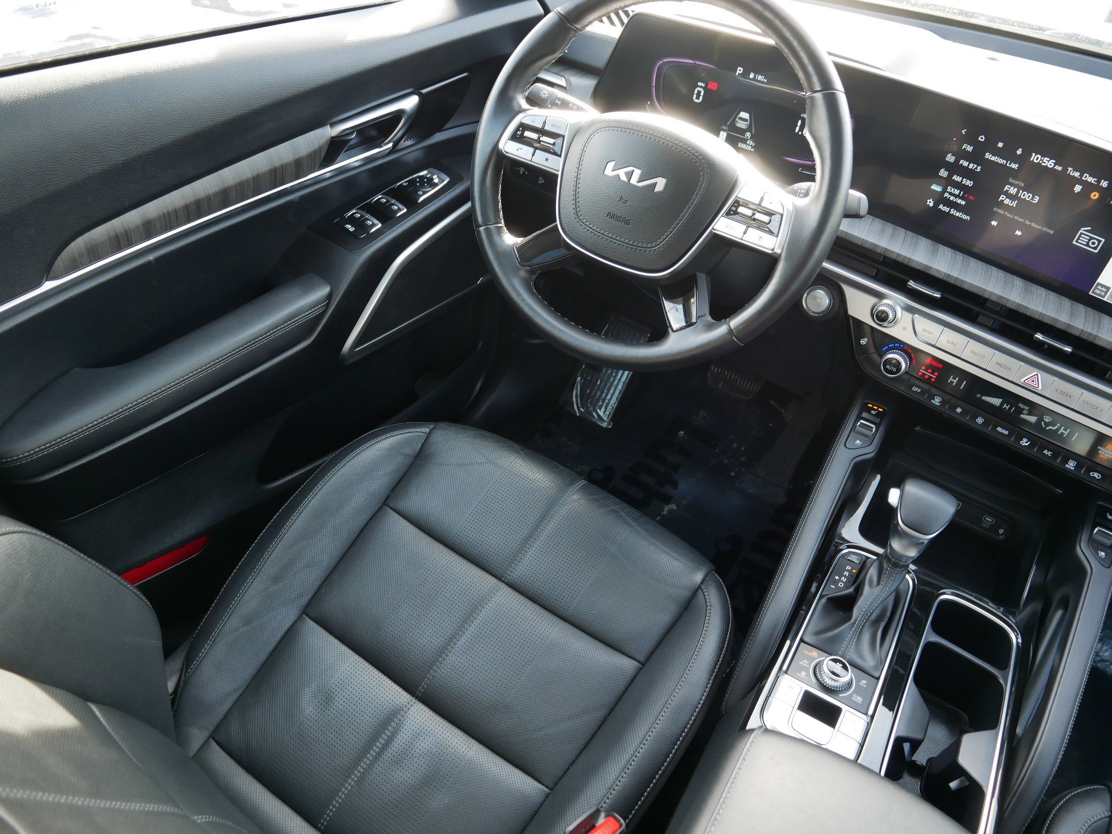 Certified 2023 Kia Telluride EX image 9