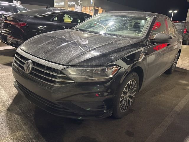 Used 2020 Volkswagen Jetta SE w/ SE Cold Weather Package