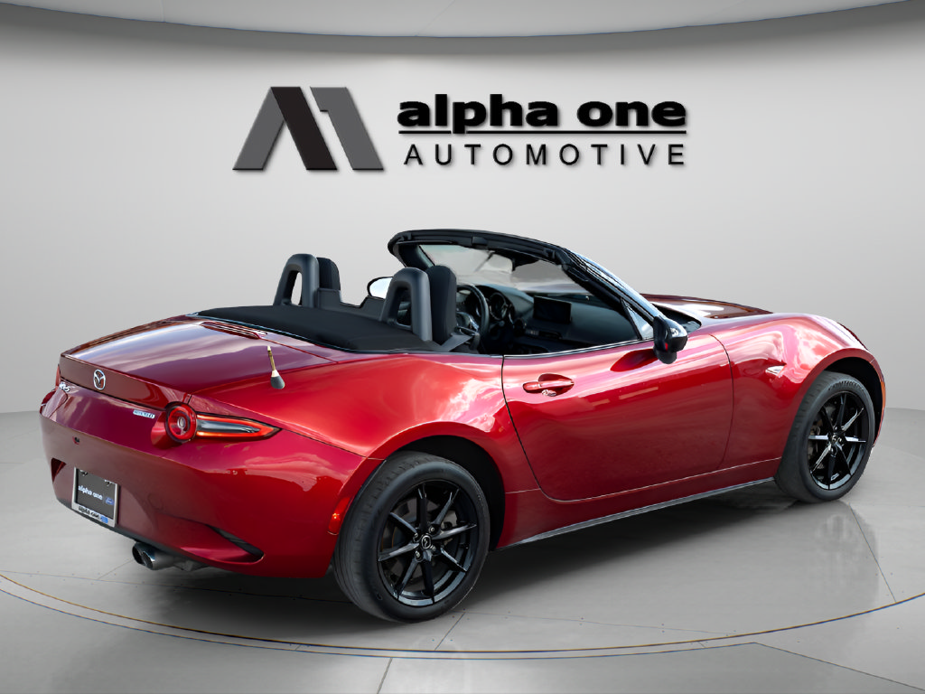 Used 2024 MAZDA MX-5 Miata Sport RWD image 8