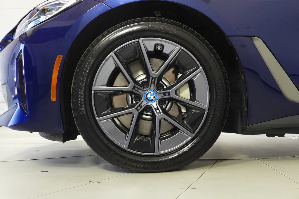 Used 2023 BMW i4 eDrive35 w/ Premium Package RWD image 5