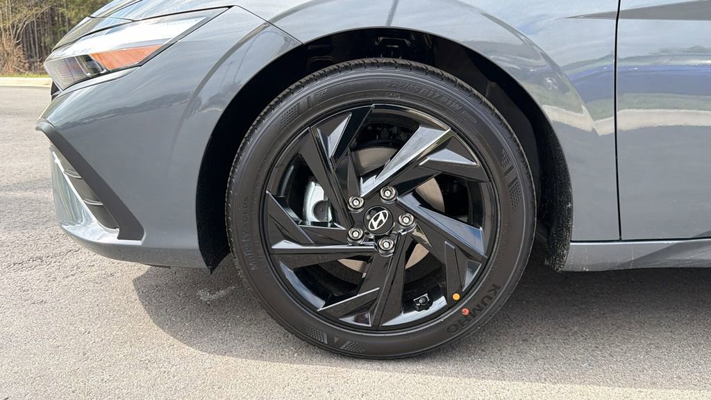 New 2026 Hyundai Elantra Sport image 11