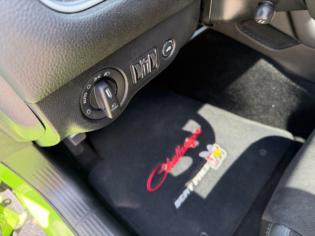 Used 2019 Dodge Challenger R/T Scat Pack w/ Plus Package RWD image 13