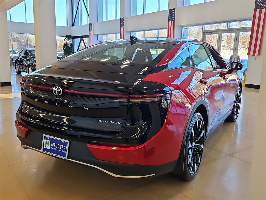New 2026 Toyota Crown Platinum image 3