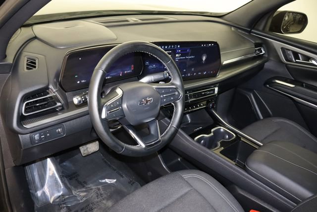 Used 2025 Chevrolet Traverse LT w/ Midnight/Sport Edition image 28