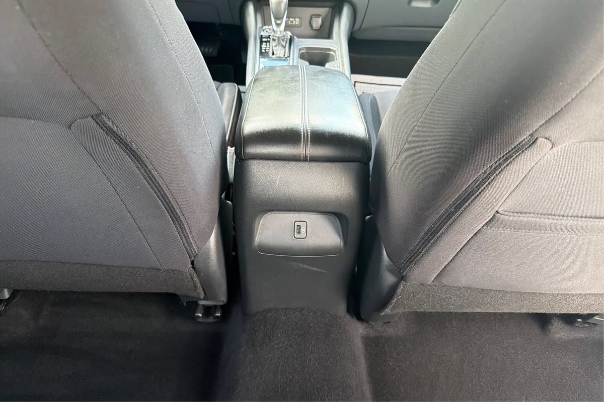 Used 2020 Nissan Sentra SV FWD image 19