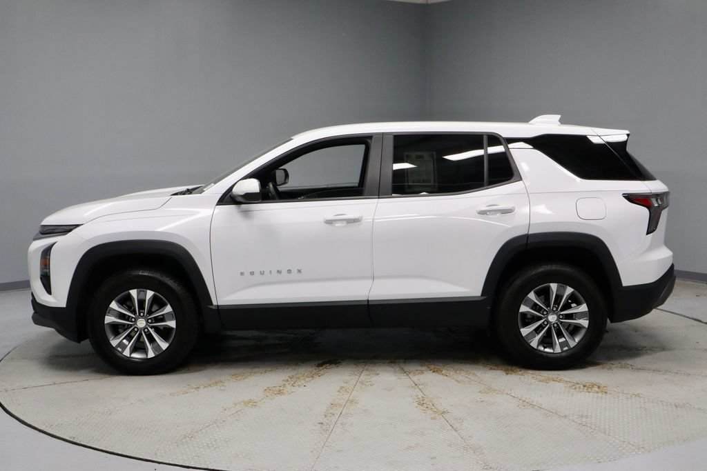 Used 2025 Chevrolet Equinox LT AWD/4WD image 9
