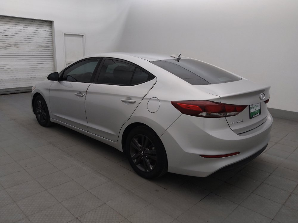 Used 2018 Hyundai Elantra SEL FWD image 3