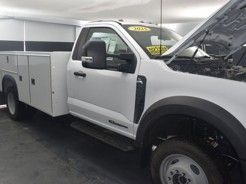 New 2025 Ford F450 XL w/ XL Chrome Package image 17