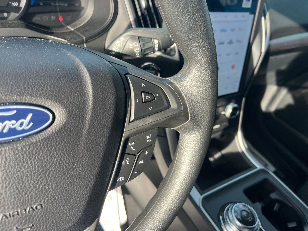 Used 2024 Ford Edge SE w/ Black Appearance Package AWD/4WD image 12