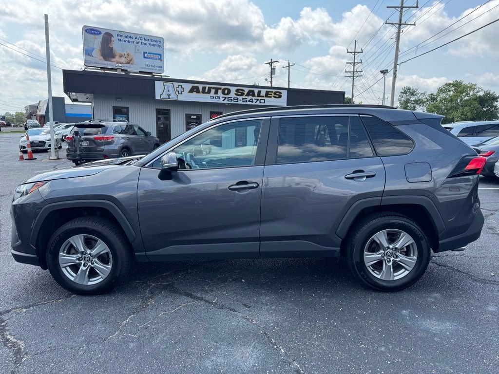 Used 2024 Toyota RAV4 XLE AWD/4WD image 1