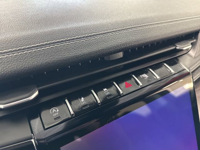 Used 2023 Jeep Grand Cherokee L Limited w/ Trailer Tow Group (B) AWD/4WD image 46