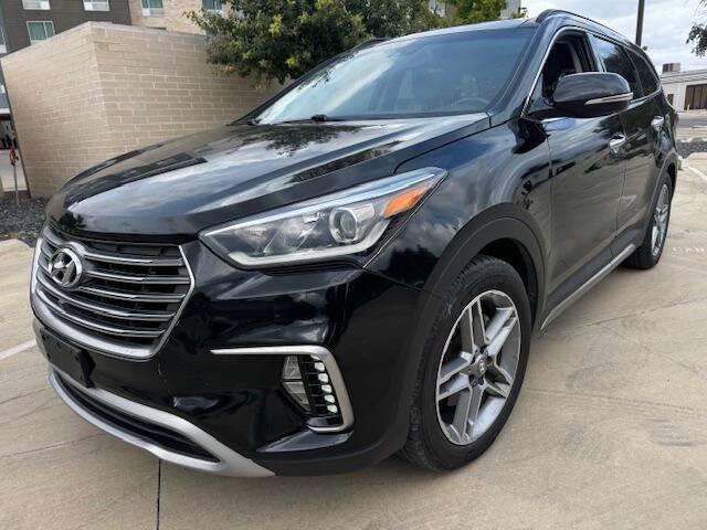Used 2018 Hyundai Santa Fe Limited w/ Cargo Package image 3