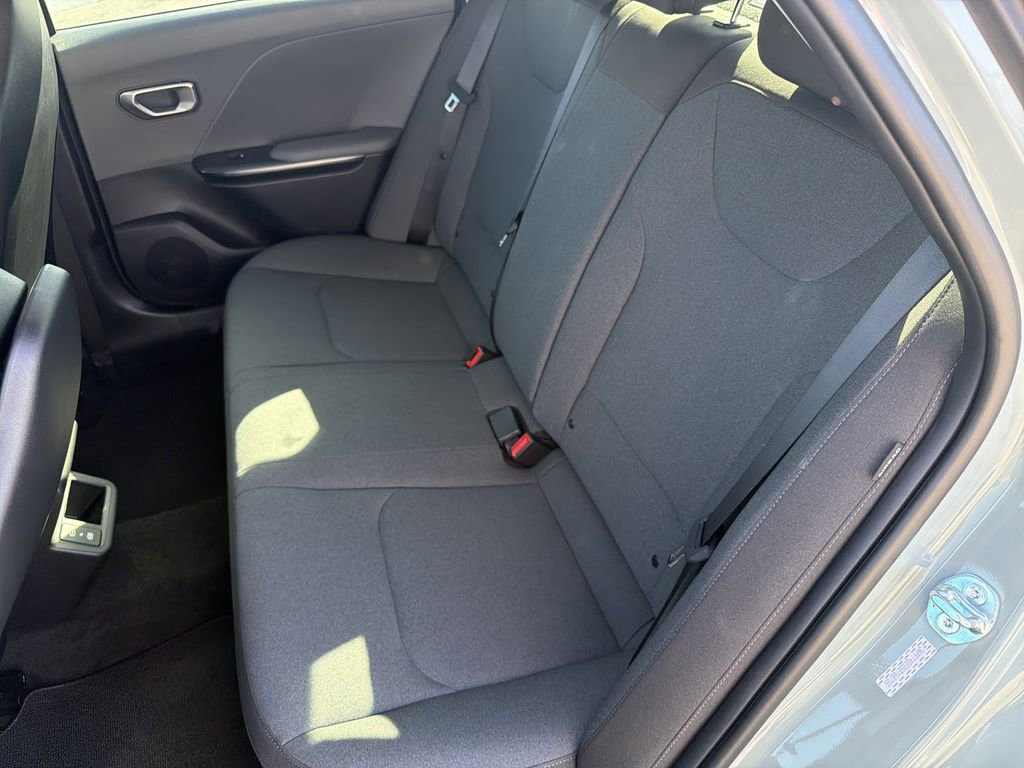 Used 2025 Kia K4 LXS FWD image 15