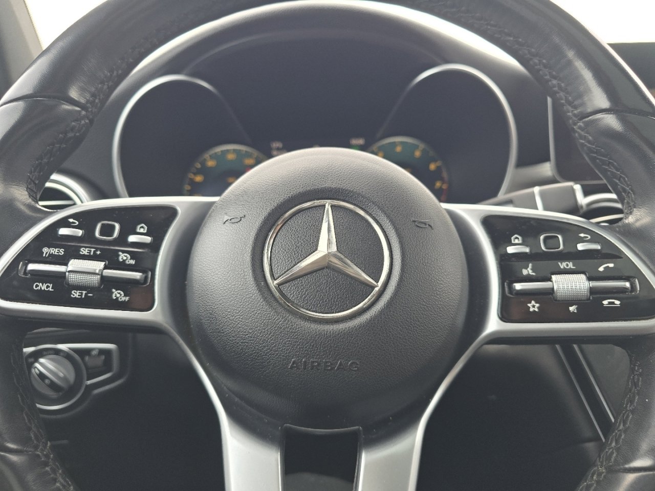 Used 2022 Mercedes-Benz GLC 300 4MATIC SUV image 28