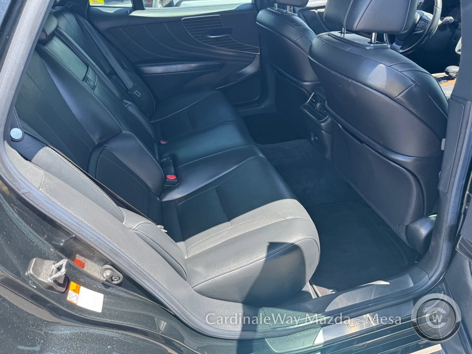 Used 2019 Lexus LS 500 w/ Accessory Package (Z1) RWD image 26