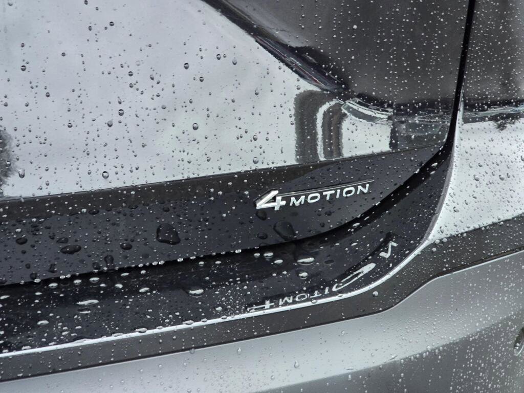 New 2026 Volkswagen Tiguan SE image 15